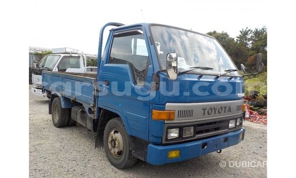 Acheter Import Utilitaire Toyota Dyna Bleu à Import - Dubai, Burkina-Faso Acheter Import Utilitaire Toyota Dyna Bleu à Import - Dubai, Burkina-Faso