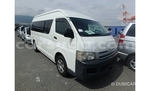 Acheter Import Voiture Toyota Hiace Blanc à Import - Dubai, Burkina-Faso Acheter Import Voiture Toyota Hiace Blanc à Import - Dubai, Burkina-Faso