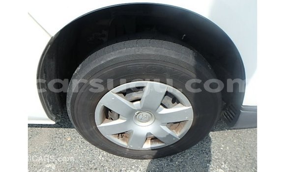 Acheter Import Voiture Toyota Hiace Blanc à Import - Dubai, Burkina-Faso Acheter Import Voiture Toyota Hiace Blanc à Import - Dubai, Burkina-Faso