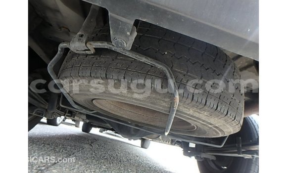 Acheter Import Voiture Toyota Hiace Blanc à Import - Dubai, Burkina-Faso Acheter Import Voiture Toyota Hiace Blanc à Import - Dubai, Burkina-Faso