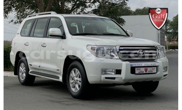 Acheter Import Voiture Toyota Land Cruiser Blanc à Import - Dubai, Burkina-Faso