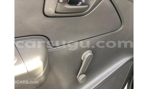 Sayi Imported Toyota Hilux White Mota in Import - Dubai a Burkina Faso Sayi Imported Toyota Hilux White Mota in Import - Dubai a Burkina Faso