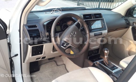 Sayi Imported Toyota Prado White Mota in Import - Dubai a Burkina Faso Sayi Imported Toyota Prado White Mota in Import - Dubai a Burkina Faso