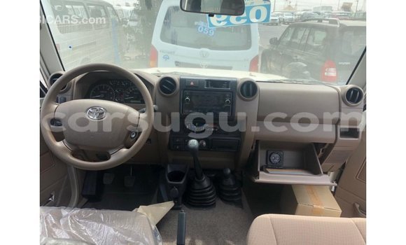 Sayi Imported Toyota Land Cruiser Sauran Mota in Import - Dubai a Burkina Faso Sayi Imported Toyota Land Cruiser Sauran Mota in Import - Dubai a Burkina Faso