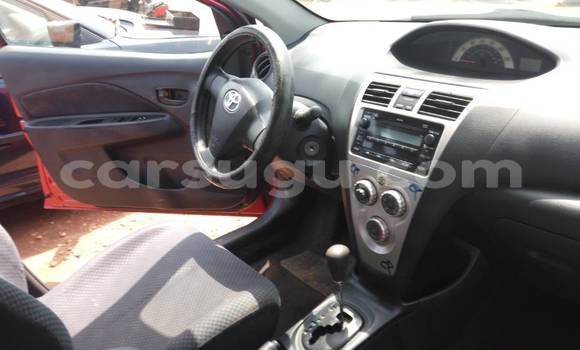 Acheter Occasion Voiture Toyota Yaris Rouge à Ouagadougou, Burkina-Faso Acheter Occasion Voiture Toyota Yaris Rouge à Ouagadougou, Burkina-Faso
