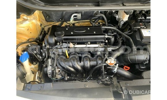 Acheter Import Voiture Kia Rio Blanc à Import - Dubai, Burkina-Faso Acheter Import Voiture Kia Rio Blanc à Import - Dubai, Burkina-Faso