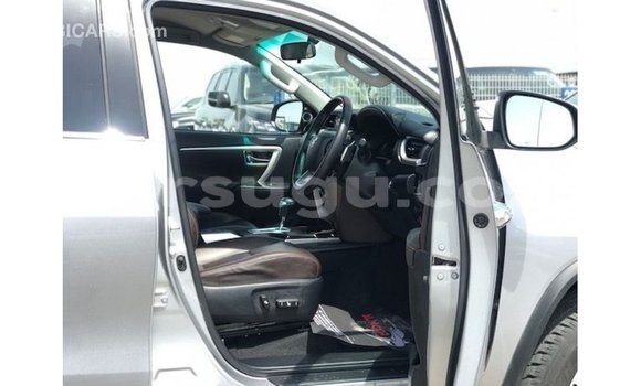 Sayi Imported Toyota Fortuner Sauran Mota in Import - Dubai a Burkina Faso Sayi Imported Toyota Fortuner Sauran Mota in Import - Dubai a Burkina Faso