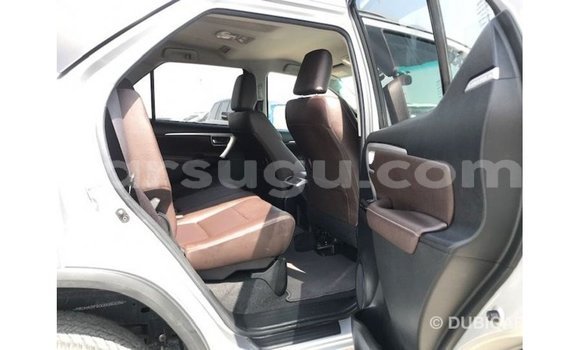 Sayi Imported Toyota Fortuner Sauran Mota in Import - Dubai a Burkina Faso Sayi Imported Toyota Fortuner Sauran Mota in Import - Dubai a Burkina Faso