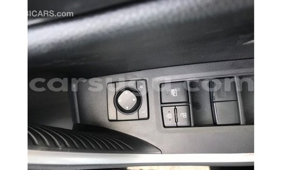 Sayi Imported Toyota HiAce White Babbar mota in Import - Dubai a Burkina Faso Sayi Imported Toyota HiAce White Babbar mota in Import - Dubai a Burkina Faso