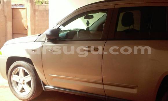 Acheter Occasion Voiture Jeep Compass Gris à Ouagadougou, Burkina-Faso Acheter Occasion Voiture Jeep Compass Gris à Ouagadougou, Burkina-Faso