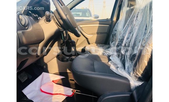 Acheter Import Voiture Renault Duster Noir à Import - Dubai, Burkina-Faso Acheter Import Voiture Renault Duster Noir à Import - Dubai, Burkina-Faso