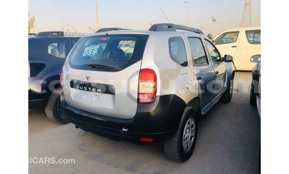 Acheter Import Voiture Renault Duster Noir à Import - Dubai, Burkina-Faso Acheter Import Voiture Renault Duster Noir à Import - Dubai, Burkina-Faso