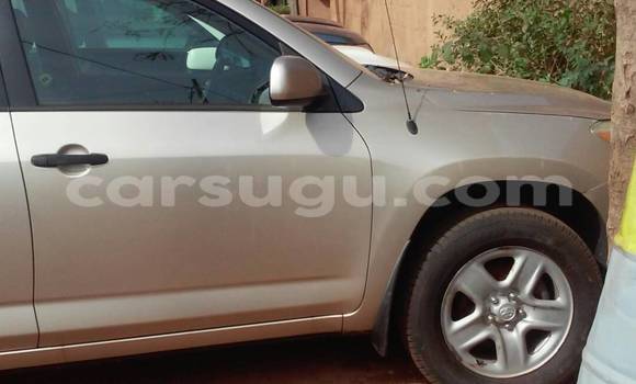 Acheter Occasion Voiture Toyota RAV4 Gris à Ouagadougou au Burkina-Faso Acheter Occasion Voiture Toyota RAV4 Gris à Ouagadougou au Burkina-Faso