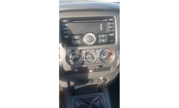 Acheter Import Voiture Mitsubishi L200 Blanc à Import - Dubai, Burkina-Faso Acheter Import Voiture Mitsubishi L200 Blanc à Import - Dubai, Burkina-Faso