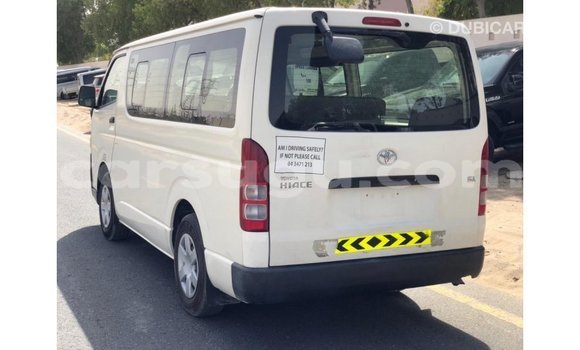 Sayi Imported Toyota Hiace White Mota in Import - Dubai a Burkina Faso Sayi Imported Toyota Hiace White Mota in Import - Dubai a Burkina Faso