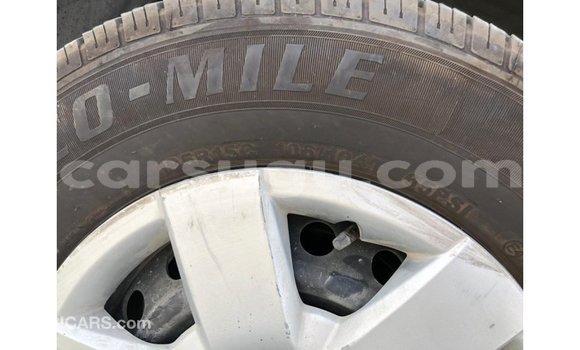 Sayi Imported Toyota Hiace White Mota in Import - Dubai a Burkina Faso Sayi Imported Toyota Hiace White Mota in Import - Dubai a Burkina Faso