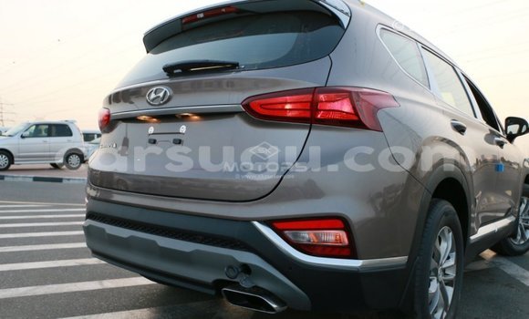 Sayi Imported Hyundai Santa Fe Brown Mota in Import - Dubai a Burkina Faso Sayi Imported Hyundai Santa Fe Brown Mota in Import - Dubai a Burkina Faso