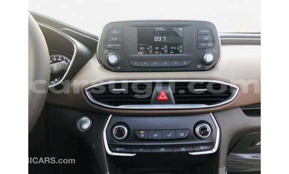 Sayi Imported Hyundai Santa Fe White Mota in Import - Dubai a Burkina Faso Sayi Imported Hyundai Santa Fe White Mota in Import - Dubai a Burkina Faso