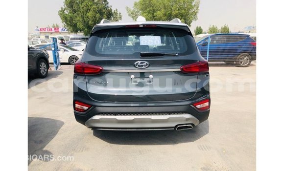 Sayi Imported Hyundai Santa Fe Green Mota in Import - Dubai a Burkina Faso Sayi Imported Hyundai Santa Fe Green Mota in Import - Dubai a Burkina Faso