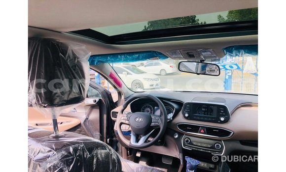 Sayi Imported Hyundai Santa Fe Green Mota in Import - Dubai a Burkina Faso Sayi Imported Hyundai Santa Fe Green Mota in Import - Dubai a Burkina Faso