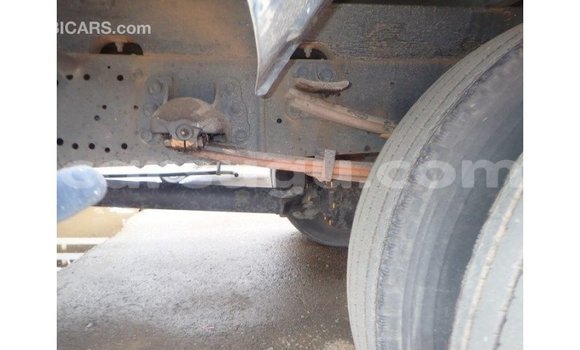 Acheter Import Voiture Isuzu Rodeo Blanc à Import - Dubai, Burkina-Faso Acheter Import Voiture Isuzu Rodeo Blanc à Import - Dubai, Burkina-Faso