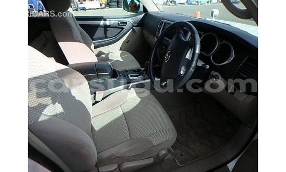 Acheter Import Voiture Toyota Hilux Blanc à Import - Dubai, Burkina-Faso Acheter Import Voiture Toyota Hilux Blanc à Import - Dubai, Burkina-Faso