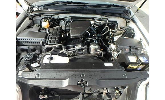 Acheter Import Voiture Toyota Hilux Blanc à Import - Dubai, Burkina-Faso Acheter Import Voiture Toyota Hilux Blanc à Import - Dubai, Burkina-Faso