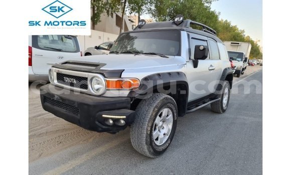 Acheter Import Voiture Toyota FJ Cruiser Autre à Import - Dubai, Burkina-Faso