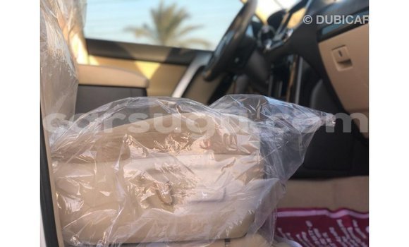 Sayi Imported Toyota Prado White Mota in Import - Dubai a Burkina Faso Sayi Imported Toyota Prado White Mota in Import - Dubai a Burkina Faso