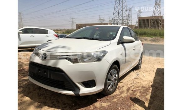 Sayi Imported Toyota Yaris White Mota in Import - Dubai a Burkina Faso Sayi Imported Toyota Yaris White Mota in Import - Dubai a Burkina Faso