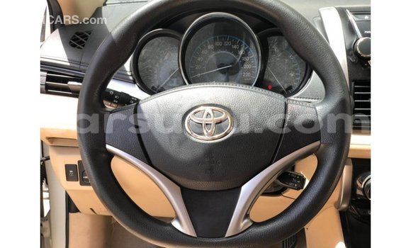 Sayi Imported Toyota Yaris White Mota in Import - Dubai a Burkina Faso Sayi Imported Toyota Yaris White Mota in Import - Dubai a Burkina Faso