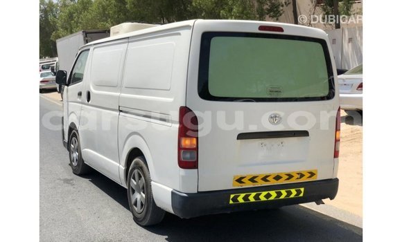 Sayi Imported Toyota Hiace White Mota in Import - Dubai a Burkina Faso Sayi Imported Toyota Hiace White Mota in Import - Dubai a Burkina Faso