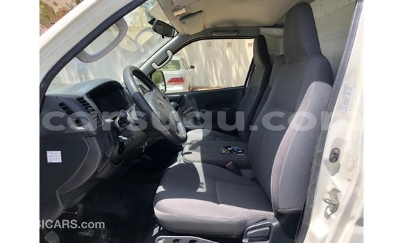Sayi Imported Toyota Hiace White Mota in Import - Dubai a Burkina Faso Sayi Imported Toyota Hiace White Mota in Import - Dubai a Burkina Faso