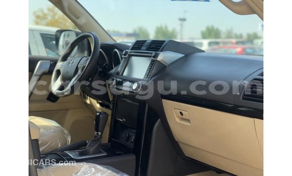 Sayi Imported Toyota Prado White Mota in Import - Dubai a Burkina Faso Sayi Imported Toyota Prado White Mota in Import - Dubai a Burkina Faso