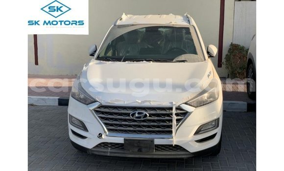 Acheter Import Voiture Hyundai Tucson Blanc à Import - Dubai, Burkina-Faso
