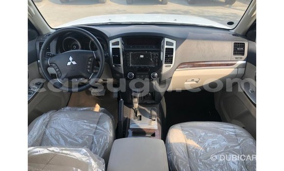 Sayi Imported Mitsubishi Pajero Black Mota in Import - Dubai a Burkina Faso Sayi Imported Mitsubishi Pajero Black Mota in Import - Dubai a Burkina Faso