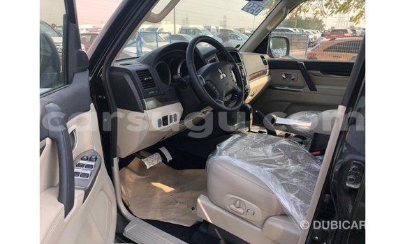 Sayi Imported Mitsubishi Pajero Black Mota in Import - Dubai a Burkina Faso Sayi Imported Mitsubishi Pajero Black Mota in Import - Dubai a Burkina Faso