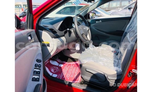 Sayi Imported Hyundai Accent Red Mota in Import - Dubai a Burkina Faso Sayi Imported Hyundai Accent Red Mota in Import - Dubai a Burkina Faso
