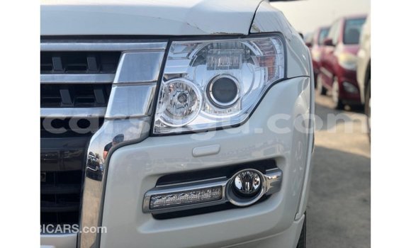 Sayi Imported Mitsubishi Pajero Black Mota in Import - Dubai a Burkina Faso Sayi Imported Mitsubishi Pajero Black Mota in Import - Dubai a Burkina Faso