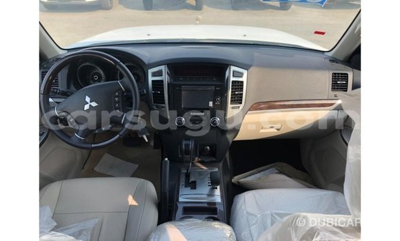 Sayi Imported Mitsubishi Pajero Black Mota in Import - Dubai a Burkina Faso Sayi Imported Mitsubishi Pajero Black Mota in Import - Dubai a Burkina Faso