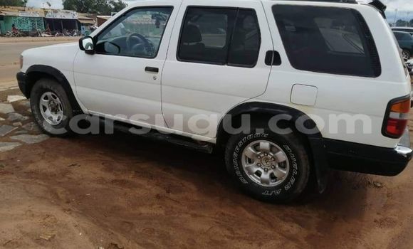 Acheter Occasion Voiture Nissan Pathfinder Blanc à Ouagadougou, Burkina-Faso Acheter Occasion Voiture Nissan Pathfinder Blanc à Ouagadougou, Burkina-Faso