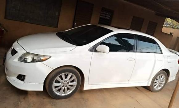 Acheter Occasion Voiture Toyota Corolla Blanc à Ouagadougou, Burkina-Faso Acheter Occasion Voiture Toyota Corolla Blanc à Ouagadougou, Burkina-Faso