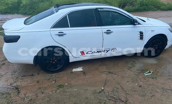 Acheter Occasion Voiture Toyota Camry Blanc à Ouagadougou, Burkina-Faso Acheter Occasion Voiture Toyota Camry Blanc à Ouagadougou, Burkina-Faso