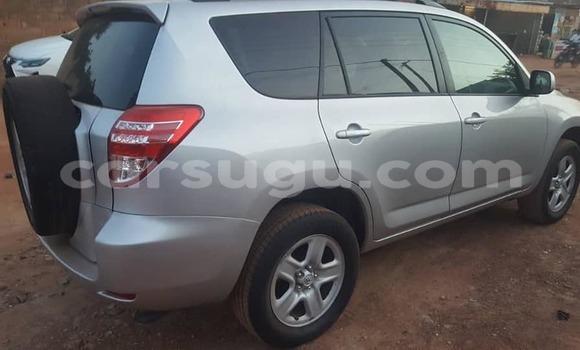 Acheter Occasion Voiture Toyota RAV4 Gris à Ouagadougou, Burkina-Faso Acheter Occasion Voiture Toyota RAV4 Gris à Ouagadougou, Burkina-Faso