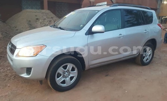 Acheter Occasion Voiture Toyota RAV4 Gris à Ouagadougou, Burkina-Faso Acheter Occasion Voiture Toyota RAV4 Gris à Ouagadougou, Burkina-Faso