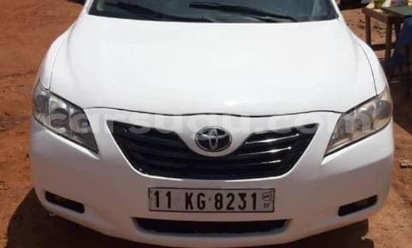 Acheter Occasion Voiture Toyota Camry Blanc à Ouagadougou, Burkina-Faso Acheter Occasion Voiture Toyota Camry Blanc à Ouagadougou, Burkina-Faso