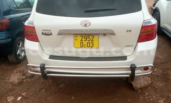 Acheter Occasion Voiture Toyota Highlander Blanc à Ouagadougou, Burkina-Faso Acheter Occasion Voiture Toyota Highlander Blanc à Ouagadougou, Burkina-Faso