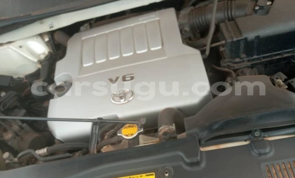 Acheter Occasion Voiture Toyota Highlander Blanc à Ouagadougou, Burkina-Faso Acheter Occasion Voiture Toyota Highlander Blanc à Ouagadougou, Burkina-Faso