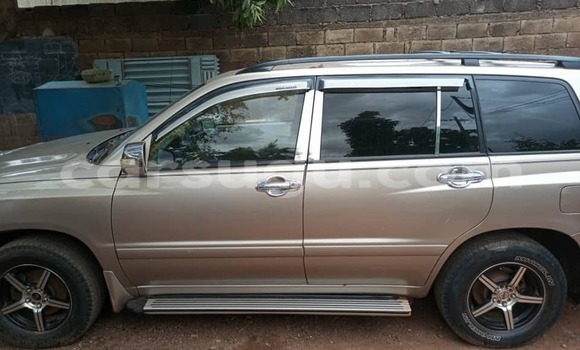 Acheter Occasion Voiture Toyota Highlander Gris à Ouagadougou, Burkina-Faso Acheter Occasion Voiture Toyota Highlander Gris à Ouagadougou, Burkina-Faso