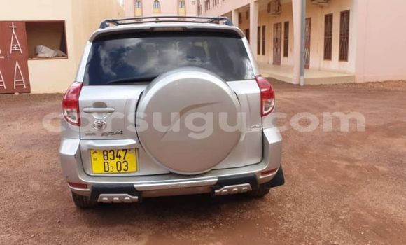 Acheter Occasion Voiture Toyota RAV4 Gris à Ouagadougou, Burkina-Faso Acheter Occasion Voiture Toyota RAV4 Gris à Ouagadougou, Burkina-Faso